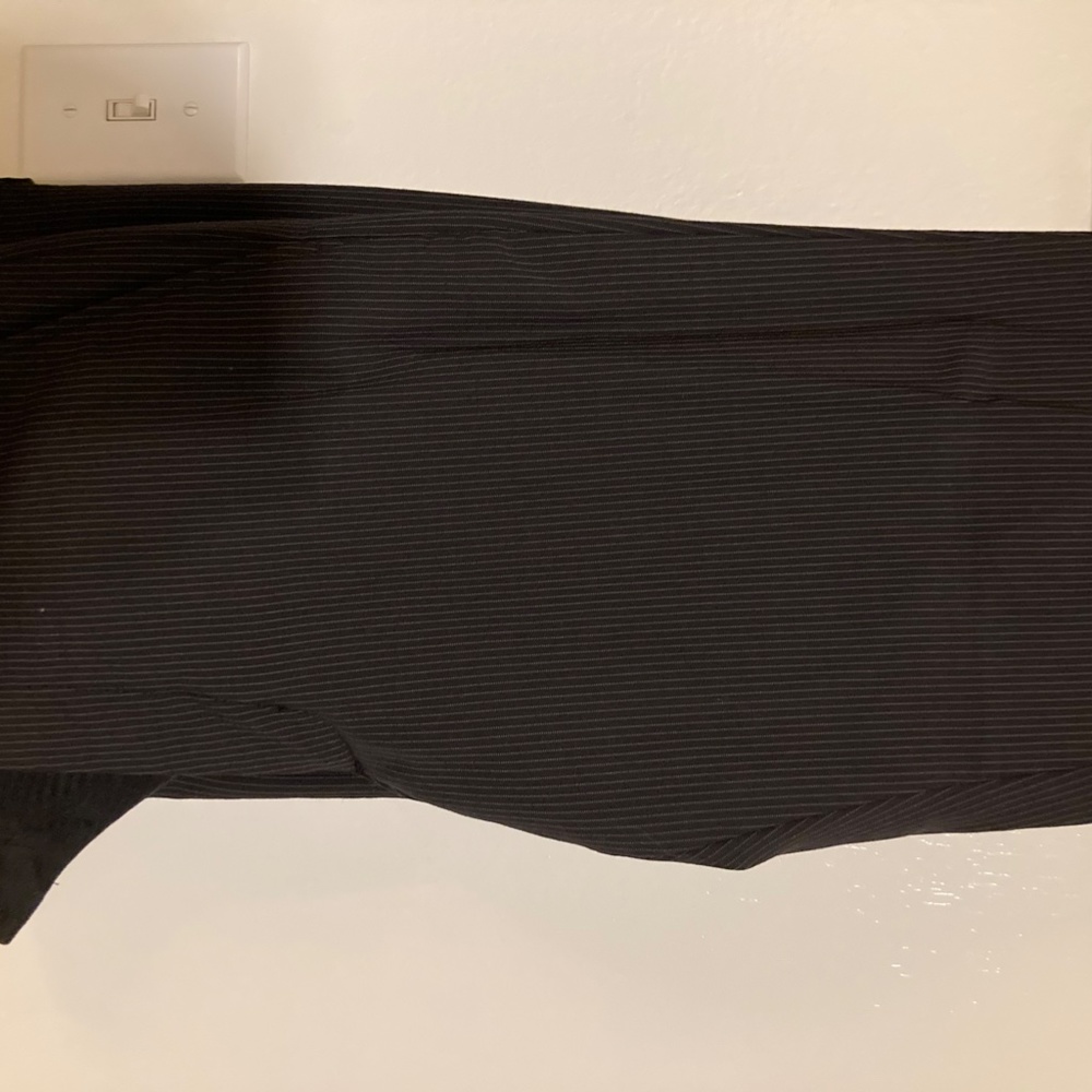 Express Suit - Picture 7 of 9